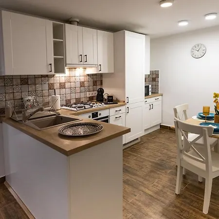 Muzsa Vendeghaz * Veszprém